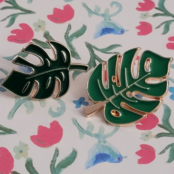Green Leaves Enamel Pins - Picture 7 of 12